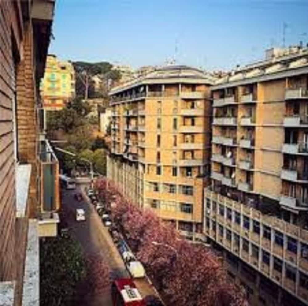 Boutique Rooms Trastevere Roma Esterno foto